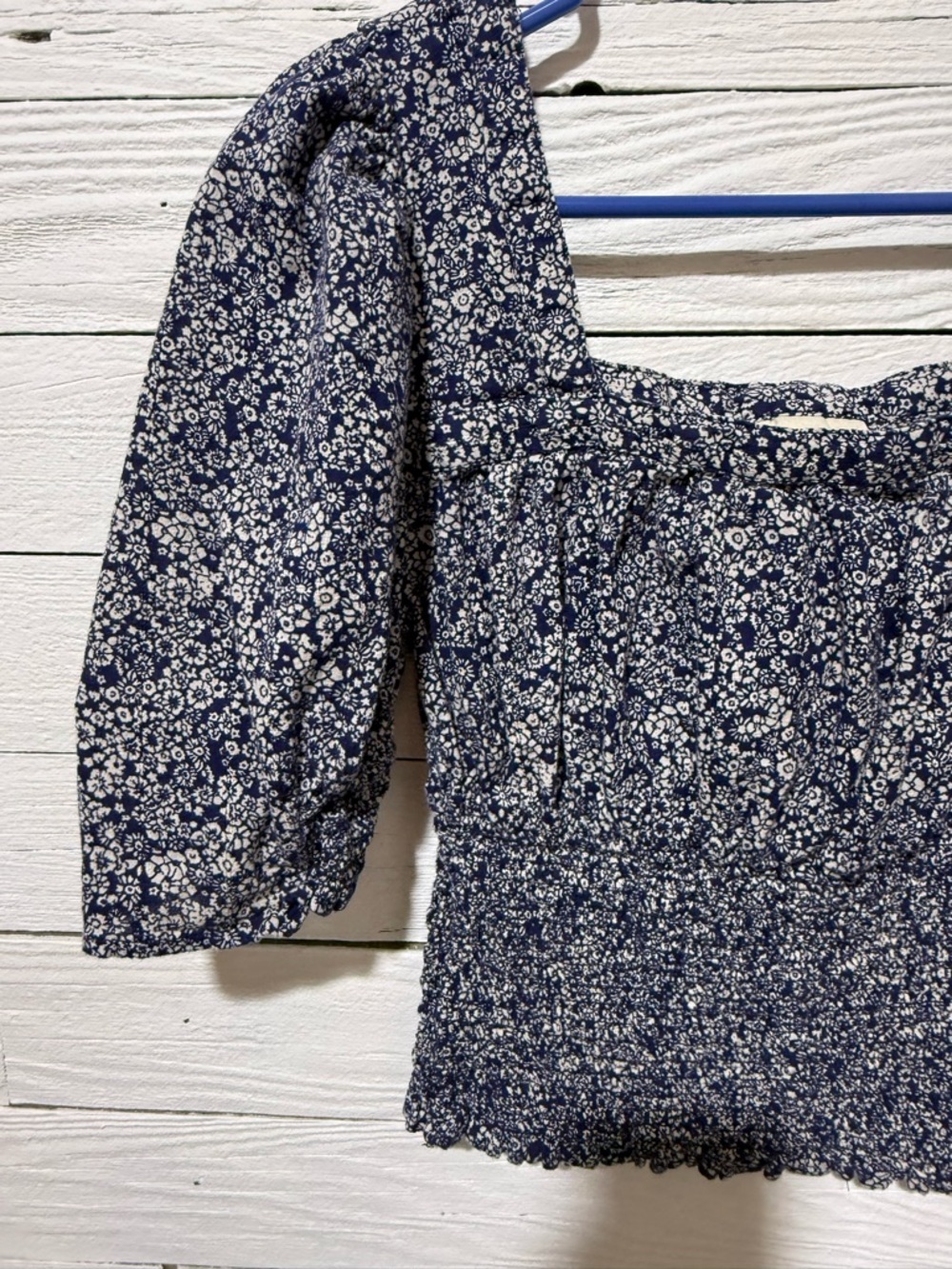 Universal Thread Navy Floral Smocked Square-Neck Crop Top - Picture 4 of 6